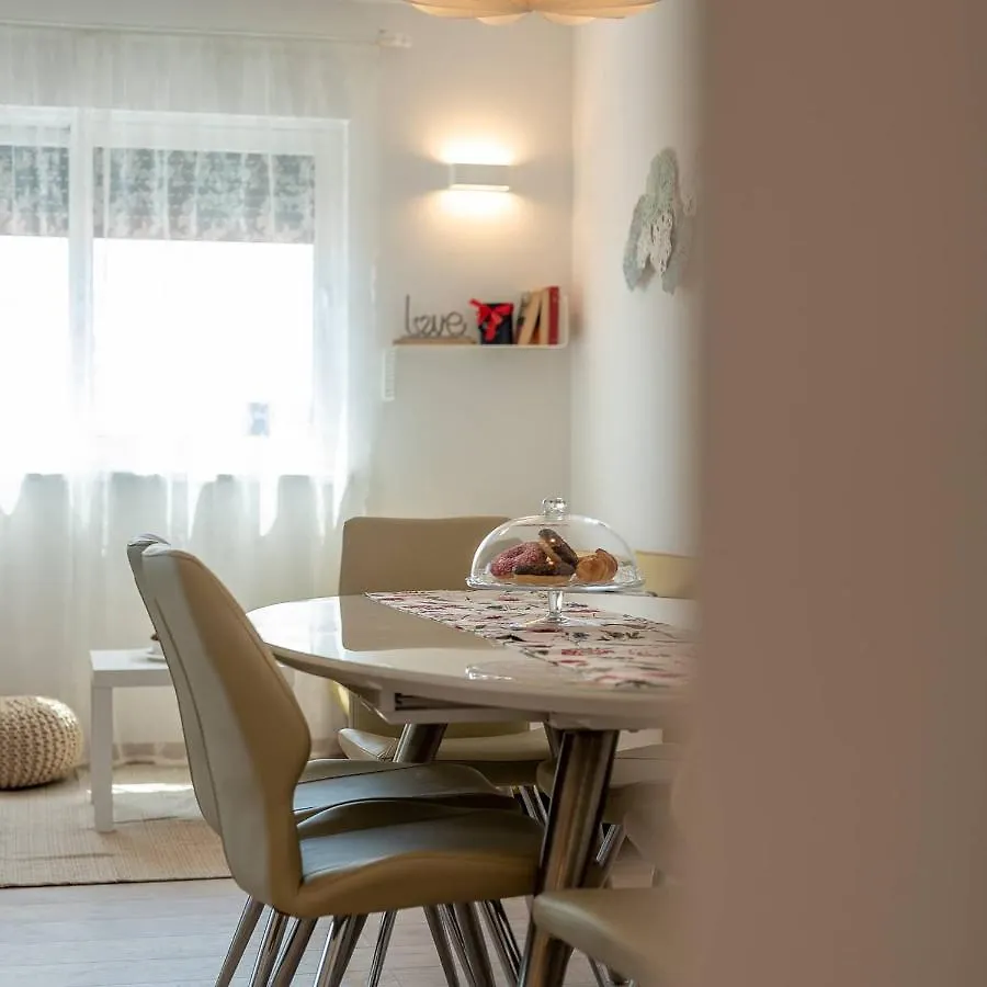 Apartman Lotos Apartment Trogir