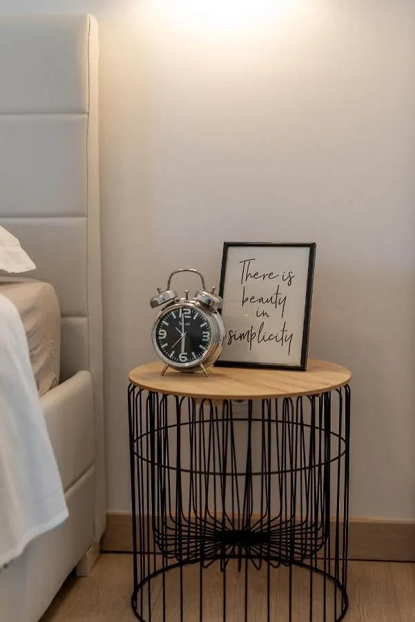 Apartman Lotos Apartment Trogir