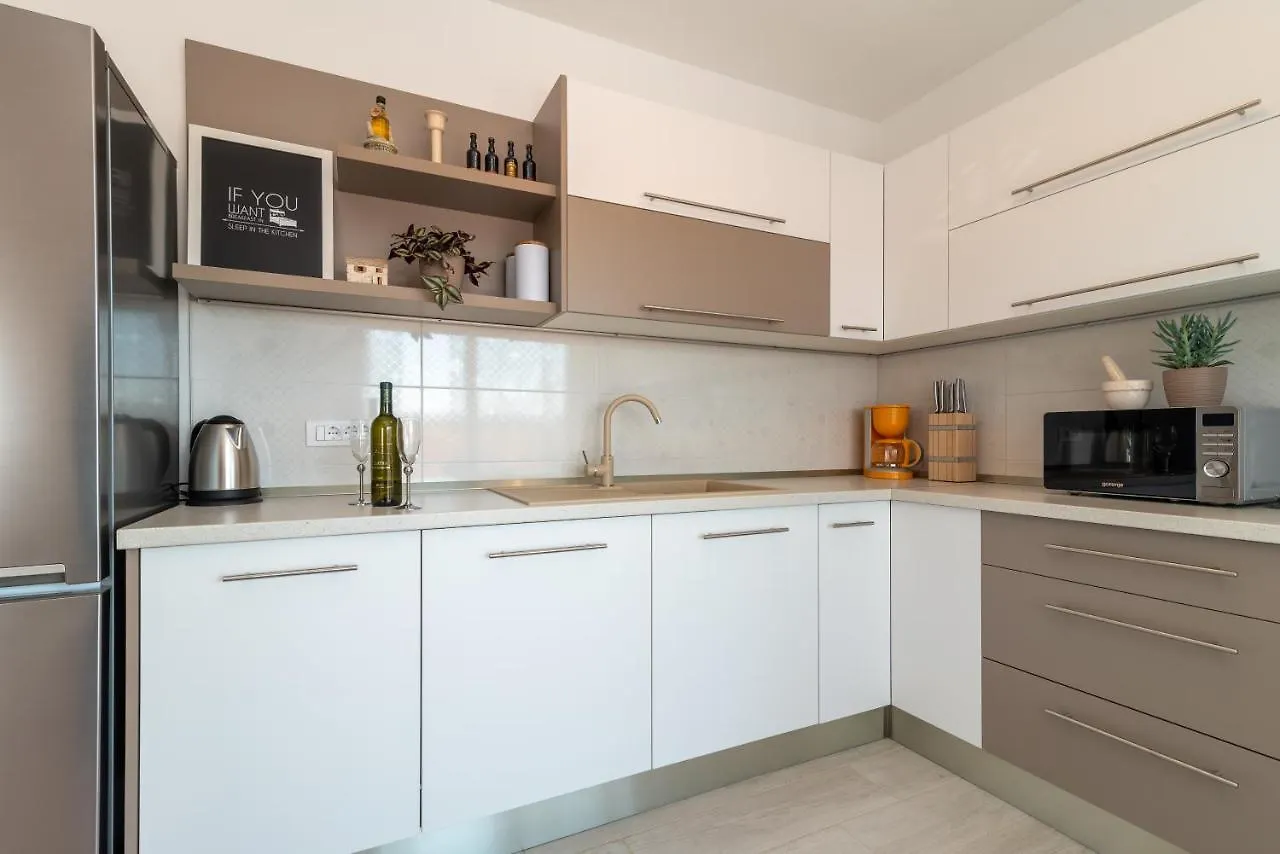 Apartman Lotos Apartment Trogir 0*,  Croatia
