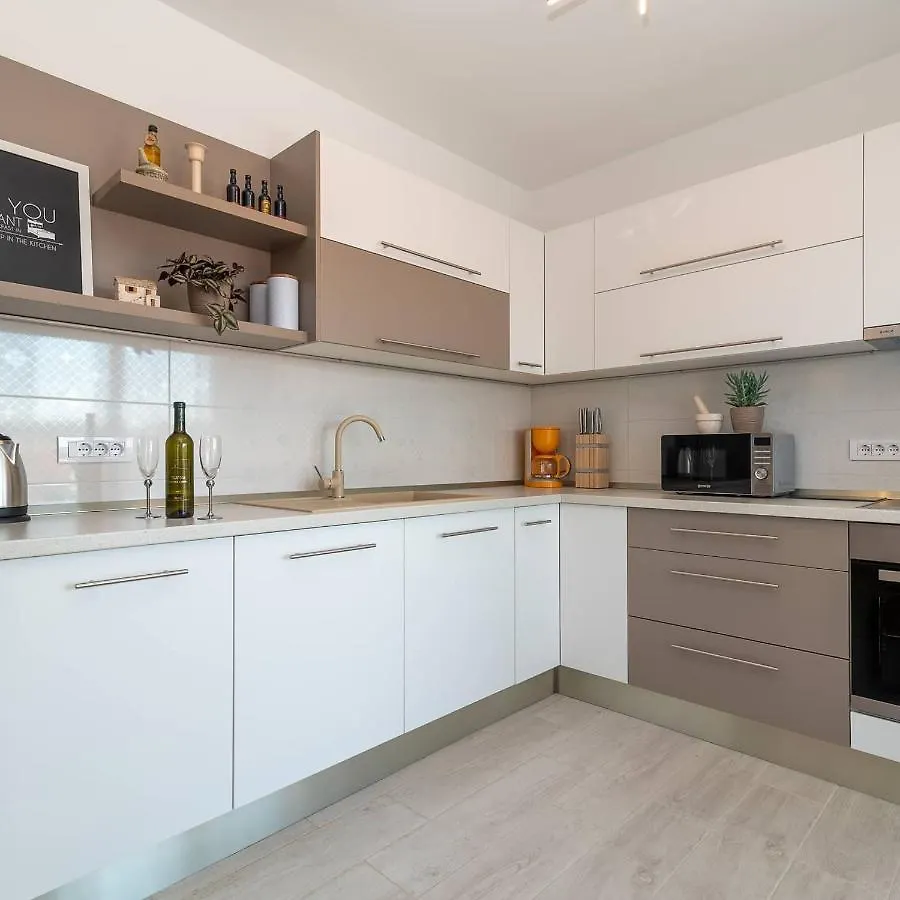 Apartman Lotos Apartment Trogir